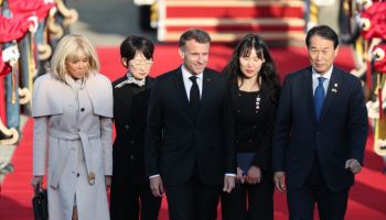 李, 마크롱과 친교만찬…“한·프 협력, 전략적 조율로 나아가야”