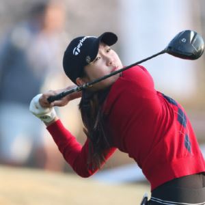 14세 여중생 김서아, 265m 장타 앞세워 언니들 제치고 공동 2위
