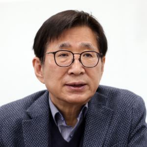 조원동 페니트리움바이오 회장 “경제위기 극복도 암 정복도 시작은 호기심...끝까지 파고들어 답 찾았...
