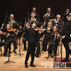 개성과 화합이 빚어낸 세련된 '정찬'같은 무대[문화대상 이 작품]