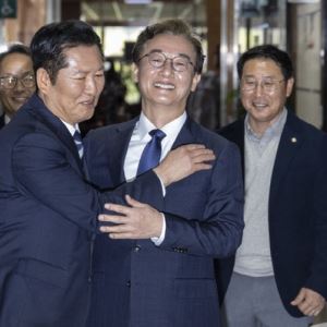 "견뎌줘 고맙다" 전재수 끌어안은 정청래...정원오에 "승리 견인차"