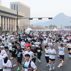 이번 주말도 도심 곳곳서 집회·마라톤으로 '혼잡' 예상[사회in]