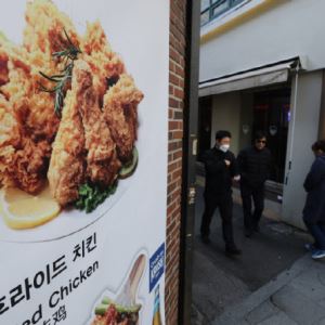 배달하면 이미 3만원인데…치킨값 또 뛰나