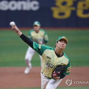 "이닝 늘리며 강약 조절해야"...가능성·과제 동시에 남긴 안우진