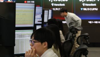 흔들리는 휴전 협상…원·달러 환율, 재차 1500원대 타진하나