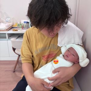 곽튜브, 공무원 아내 '조리원 협찬 의혹' 해명에도…권익위 검토 착수