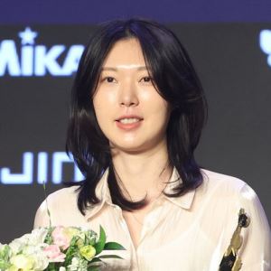 "처음 운동생각 안하고 쉬어"...선수인생 마침표 찍은 양효진