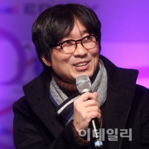 '천만 감독' 장항준, '해피투게더' MC 발탁…유재석과 호흡 맞춘다