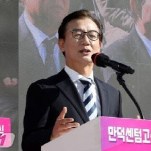 지방선거 D-50…부산시장 후보, 전재수 45% vs 박형준 35%