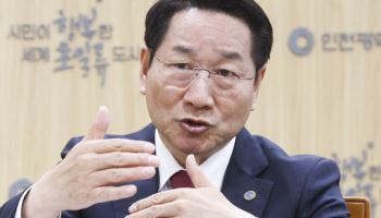 유정복 "압도적 성과 후퇴시켜선 안돼...인천엔 검증된 일꾼 필요" [만났습니다]①