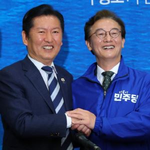 부산 찾은 정청래 "부산 중흥시대, 전재수가 이끌 것" 지원 사격