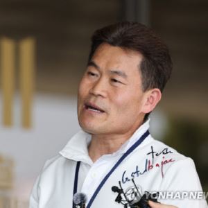 '이재명·이준석 명예훼손' 전한길, 16일 구속기로…"감당할 수 있냐" 반발