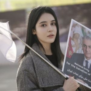 미스 이란 "韓정부, 이란에 7억 지원? 반대한다"…작심발언