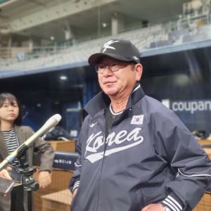 "제자와 불륜 갈등"…`몰카 설치` 류중일 감독 사돈, 1심 무죄