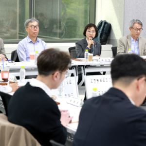 중위소득 vs 최저생계비…복지부, 기초생활보장 선정 기준 논의