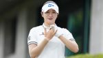 [포토]박혜준,미소로 손목을 풀어요