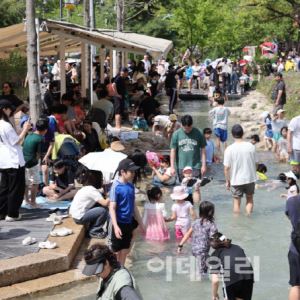 '더위는 잠시 안녕'…전국 곳곳 봄비 영향[오늘날씨]