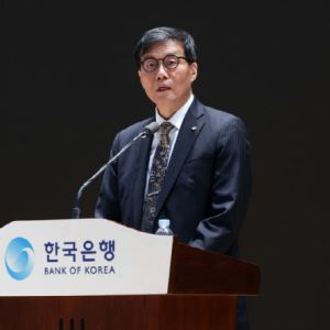‘전쟁같은’ 4년 임기 마치고 떠나는 이창용 총재의 마지막 당부