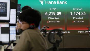 전쟁 충격 딛고 가장 먼저 뛰었다…코스피, 4월 상승률 글로벌 1위