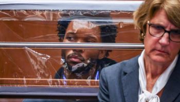 "15세 소녀 성학대 후 살인" 무죄 주장한 유명 가수