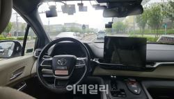 골목길 운행도 차로 변경도 척척…공사 땐 중앙선 살짝 넘는 요령도