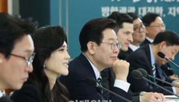 ‘135억 달러 적자’ 늪 빠진 관광…대통령 직속 ‘강력 컨트롤타워’로 돌파
