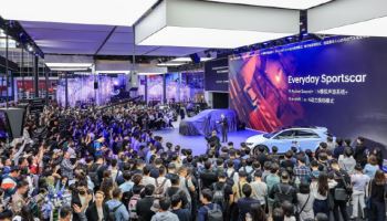 정의선 뚝심 통할까…현대차, 中 전기차 공략 '리빌딩'