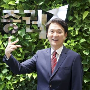 “중소·중견·벤처 투자 늘려 모험자본 공급 속도 높일 것”[만났습니다]