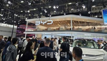 첨단AI·SW 무장…기술력 자신감 커진 中전기차 업체들