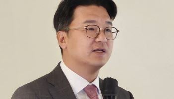 이환철 엘앤씨바이오 회장 “ECM은 재생의학...의료기기보다 철저히 관리”