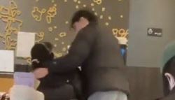 카페 돌면서 여성 12명에 '와락'…30대男 정말 죄송해