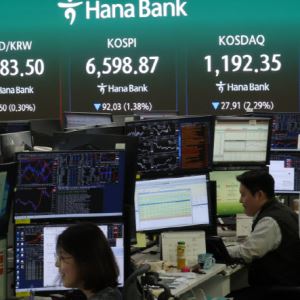 국제유가 급등에도 1490원 상단 방어…“환율, 당분간 박스권”