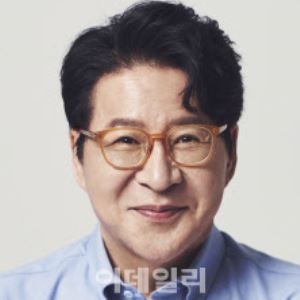 AI가 사다리를 걷어차기 전에 태도를 강화해야[문성후의 킥]