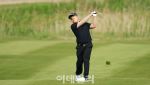 [포토] 권오상, 우승컵을 향한 집념샷
