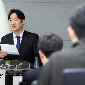 증권사 부장, 축구선수, 양정원 남편까지…'코스닥 주가조작' 전말