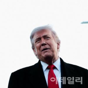 트럼프 “한국 사랑한다”…호르무즈 화재 나무호 관련 엉뚱 대답
