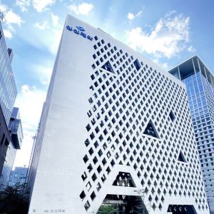 신신제약, 본업 지키며 기술 고도화…마이크로니들 개량신약으로 중장기 승부