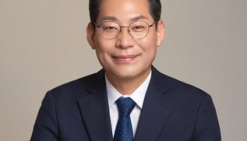 '측근 정치자금 감찰' 손훈모 민주당 순천시장 후보 자격 유지