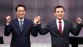 우상호 "공약파기 사과 해야" vs 김진태 "강원도를 아느냐"