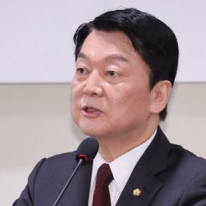 안철수 "배당, 주식 사면 된다…국가가 나누는 건 공산주의"