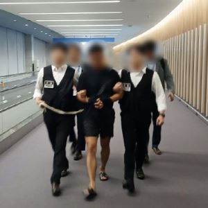 BTS 정국 84억 털릴 뻔…회장님들 노린 중국인의 정체