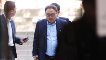 김건희 여사에 고가 시계 제공 로봇개 사업가…특검, 징역형 구형