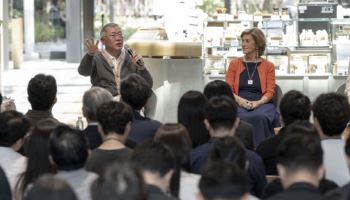 정의선 "사옥 새단장 전 구글·애플 방문…일하는 사람이 편해야"