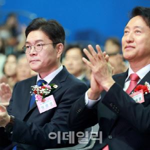 "김어준 방송도 OK"…오세훈, 정원오 향해 토론 압박 총공세