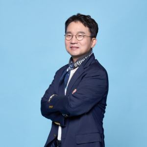 '원더풀스' 유인식 감독 "'우영우' 보다 먼저 준비한 작품…성사돼 기뻐&quot...
