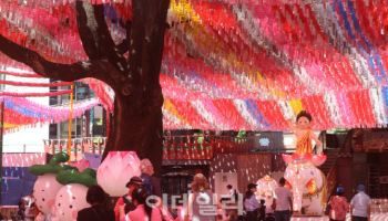 주말 도심 곳곳 연등 행사·집회로 교통 통제…"교통정보 확인하세요"[사회in]