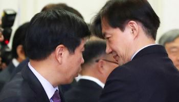 조국에 힘실어주는 친문…이호철 이어 백원우도 지지표명