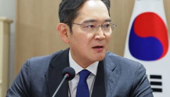 머리 숙인 이재용 회장 "삼성 구성원 모두 한 몸…모두 제 탓"(상보)