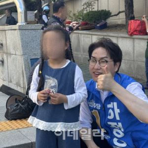 "북구 단칸방서 큰 흙수저, 대기업·청와대서 쌓은 경험 고향에 쏟을랍니더"
