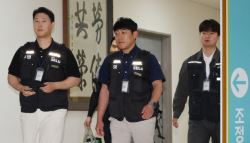 수출 투톱 '반·차' 공장 동시에 스톱 위기